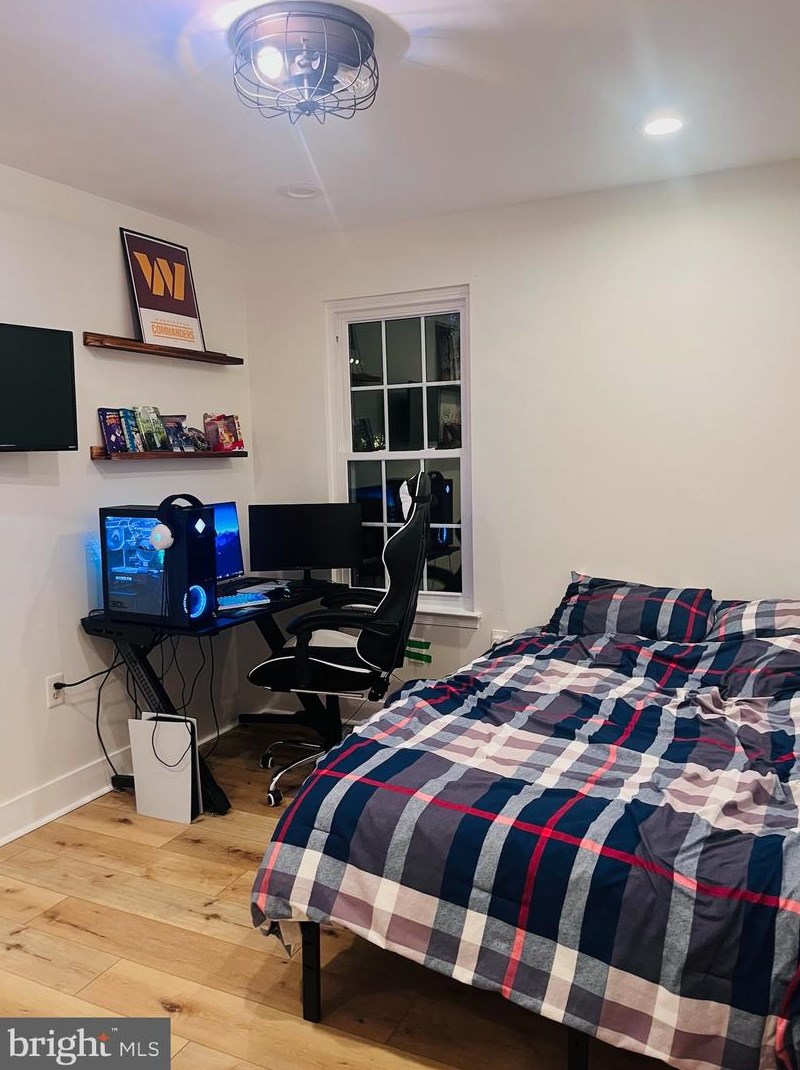 319 Cardinal Glen Cir, Dulles VA  20164-5512 exterior