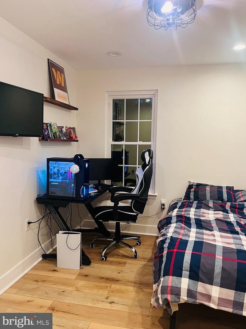 319 Cardinal Glen Cir, Dulles VA  20164-5512 exterior