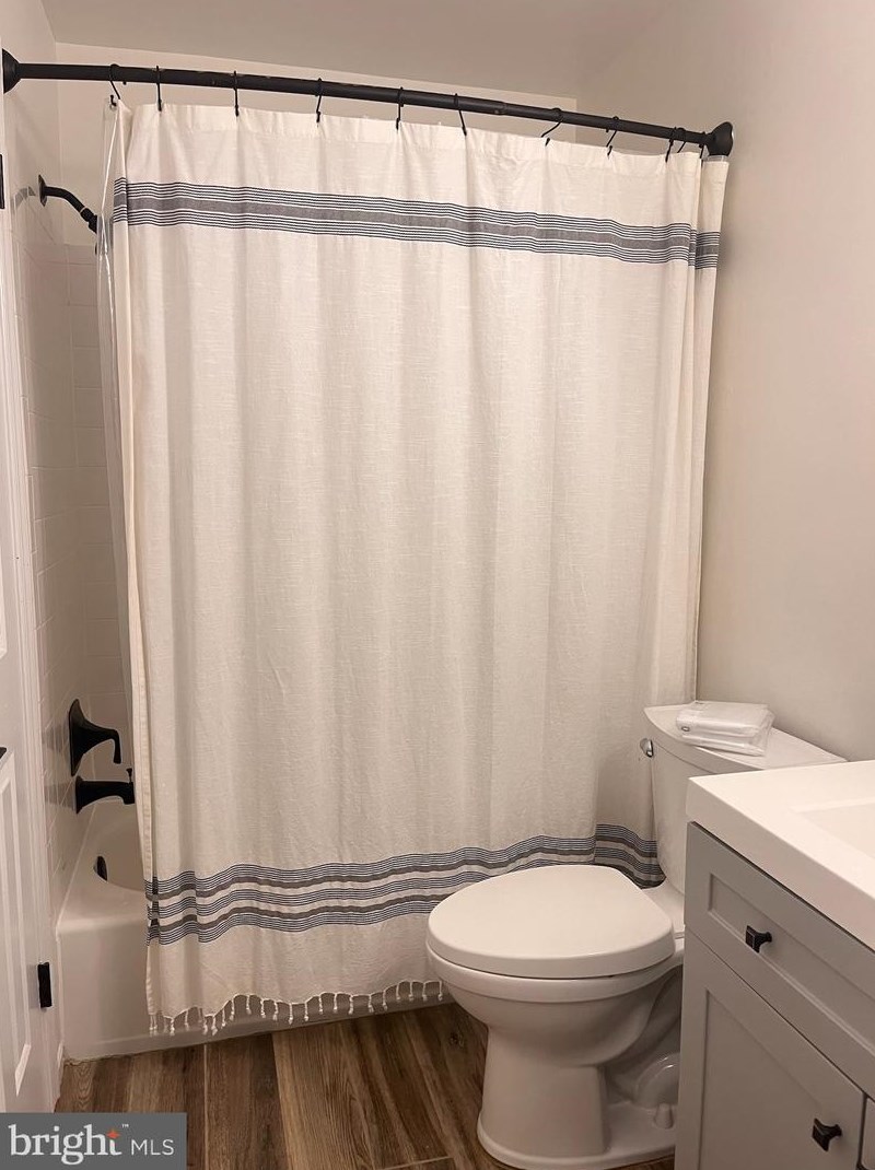 319 Cardinal Glen Cir, Dulles VA  20164-5512 exterior