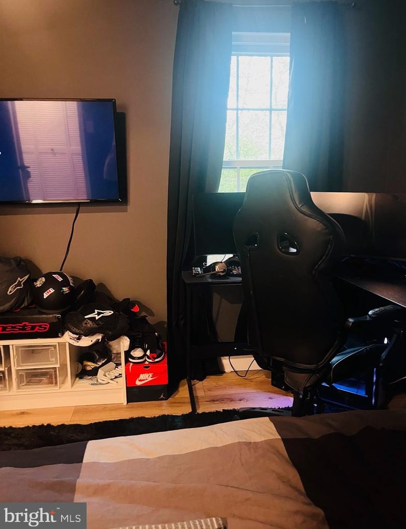 319 Cardinal Glen Cir, Dulles VA  20164-5512 exterior