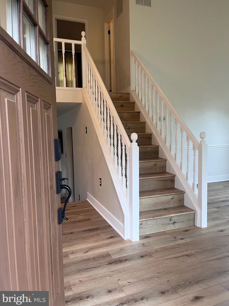 319 Cardinal Glen Cir, Dulles VA  20164-5512 exterior