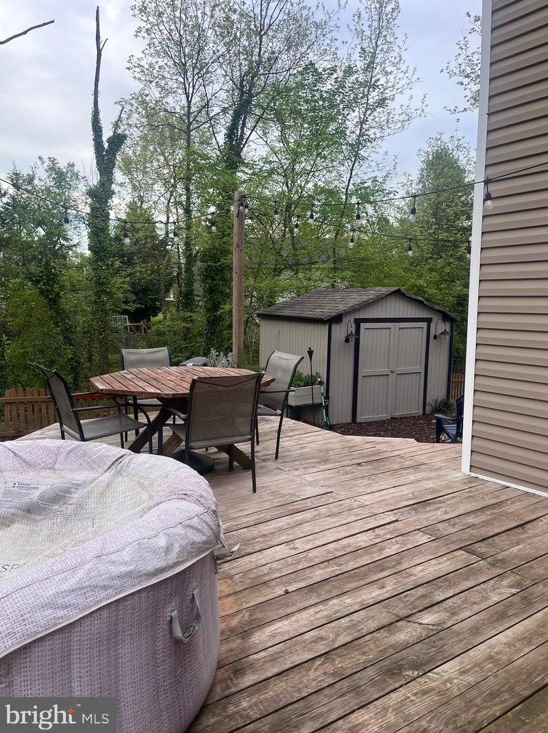 319 Cardinal Glen Cir, Dulles VA  20164-5512 exterior