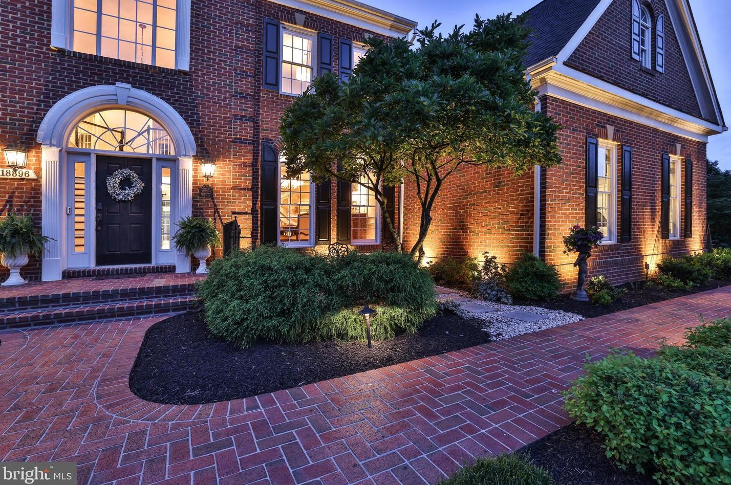 18896 Goose Bluff Ct, Leesburg, VA 20176-3682