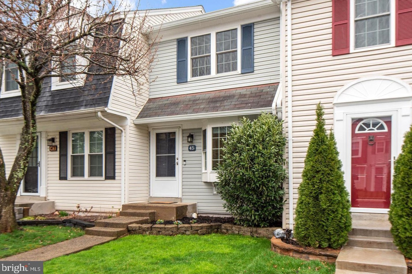 45 Bickel Ct, Dulles, VA 20165