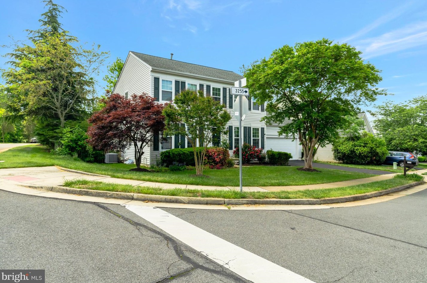 21724 Regents Park Cir, Dulles, VA 20166