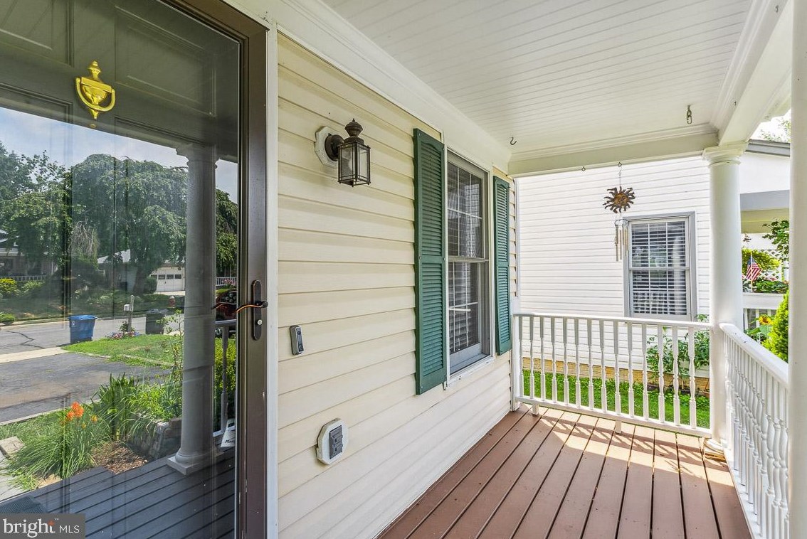 208 Wilson Ave Nw, Leesburg, VA 20176