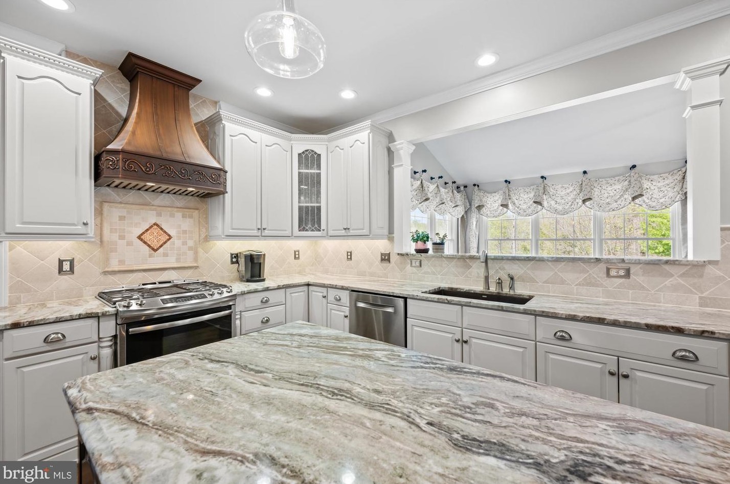 19622 Saratoga Springs Pl, Ashburn, VA 20147-5218