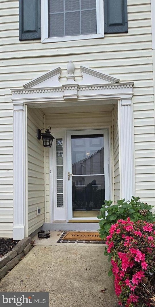 45560 Lakemont Sq, Dulles, VA 20165