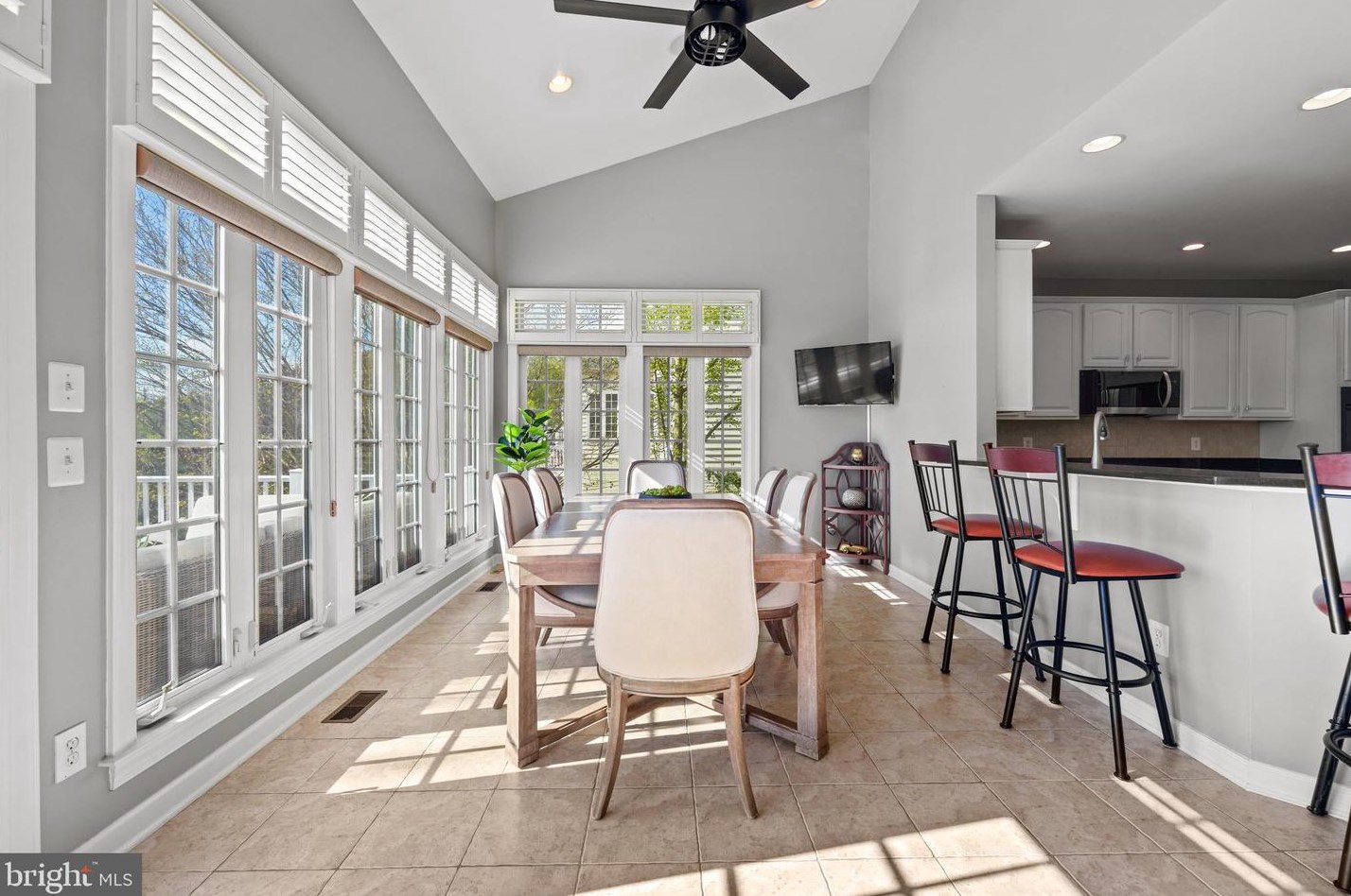 19115 Dalton Points Pl, Leesburg VA 20176-3836 exterior