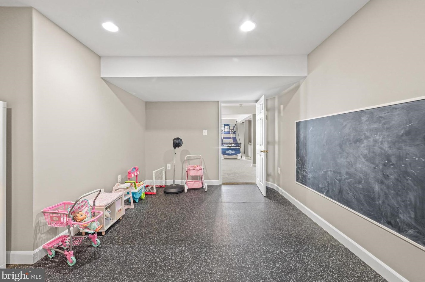 19115 Dalton Points Pl, Leesburg VA 20176-3836 exterior