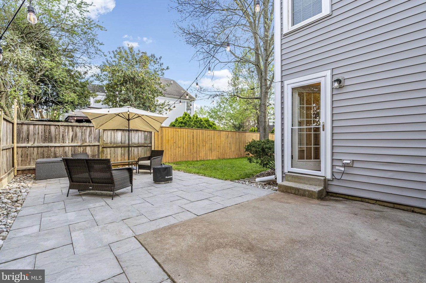 21034 Lowell Ct, Dulles VA  20164-2437 exterior