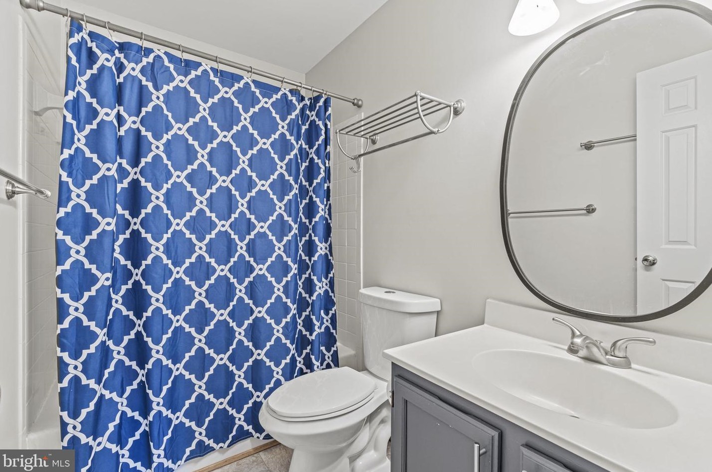 21034 Lowell Ct, Dulles VA  20164-2437 exterior
