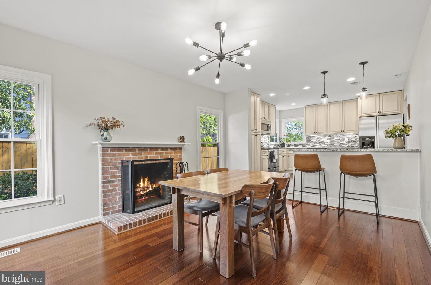 21034 Lowell Ct, Dulles VA  20164-2437 exterior