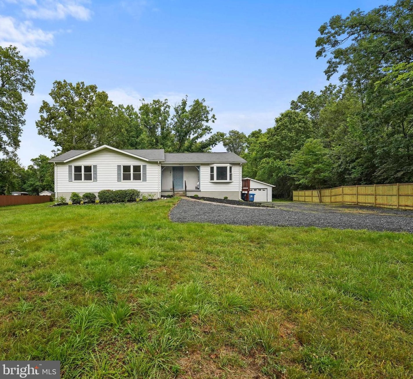 19822 Smith Cir, Ashburn, VA 20147