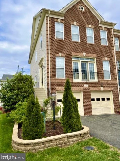 42988 Kennerly Ter, Ashburn, VA 20148-6014