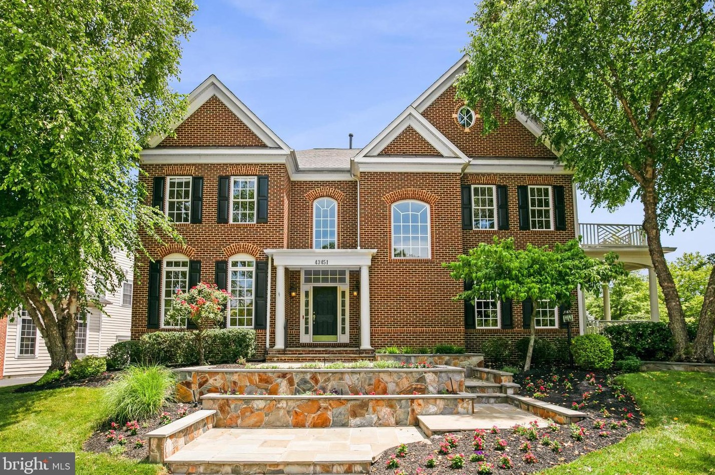 43451 Riverpoint Dr, Leesburg, VA 20176