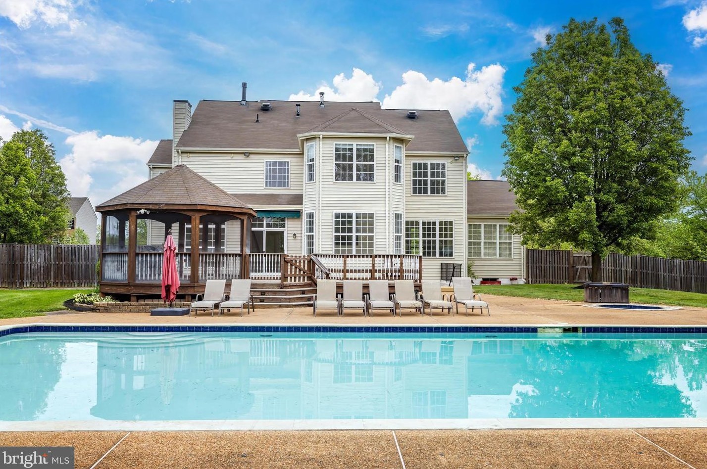 44337 Lord Fairfax Pl, Ashburn, VA 20147-6023