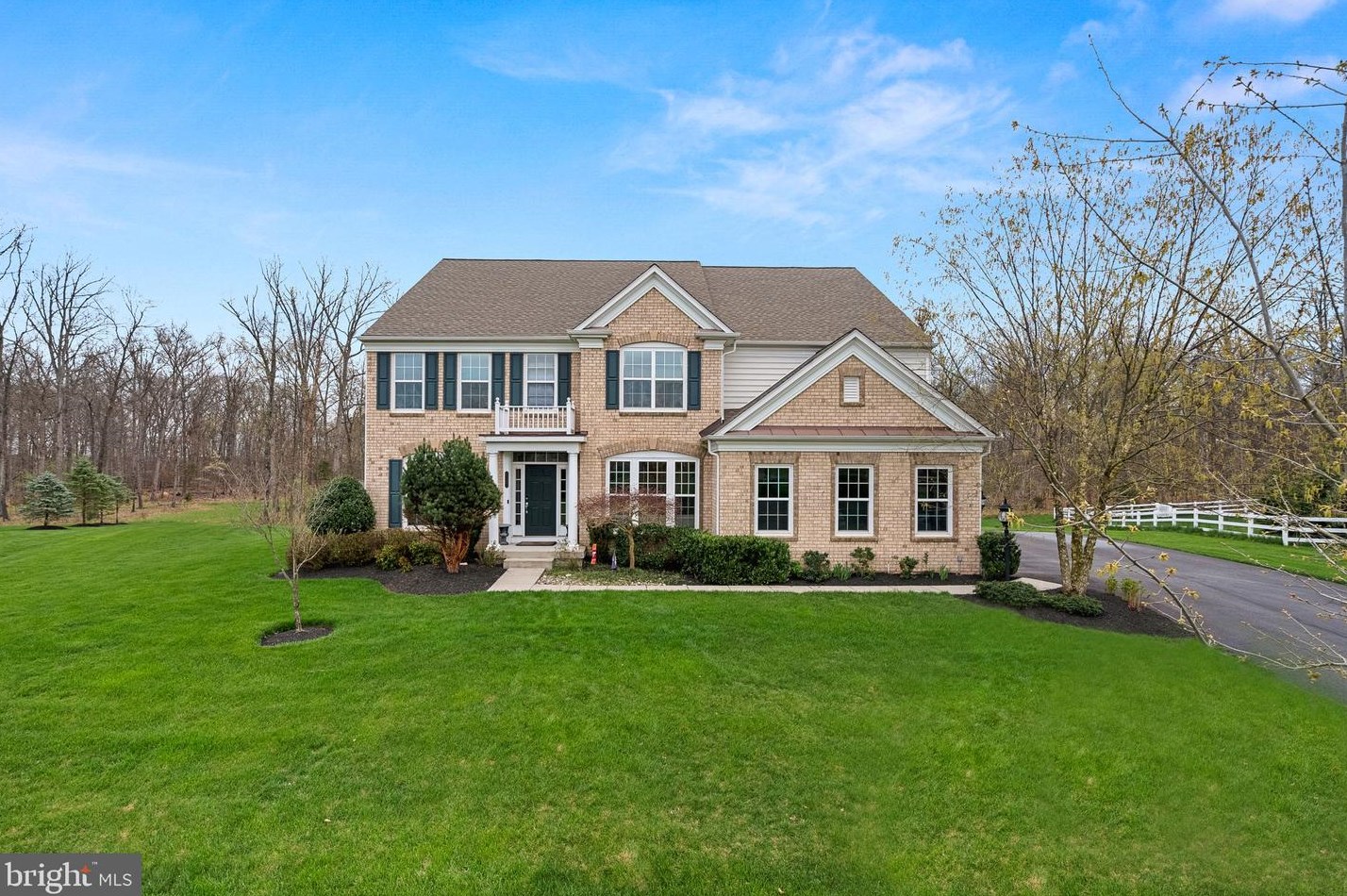 41351 Silverside Dr, Leesburg, VA 20175