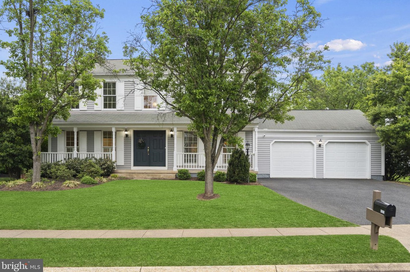 43321 Wayside Cir, Ashburn, VA 20147-4623