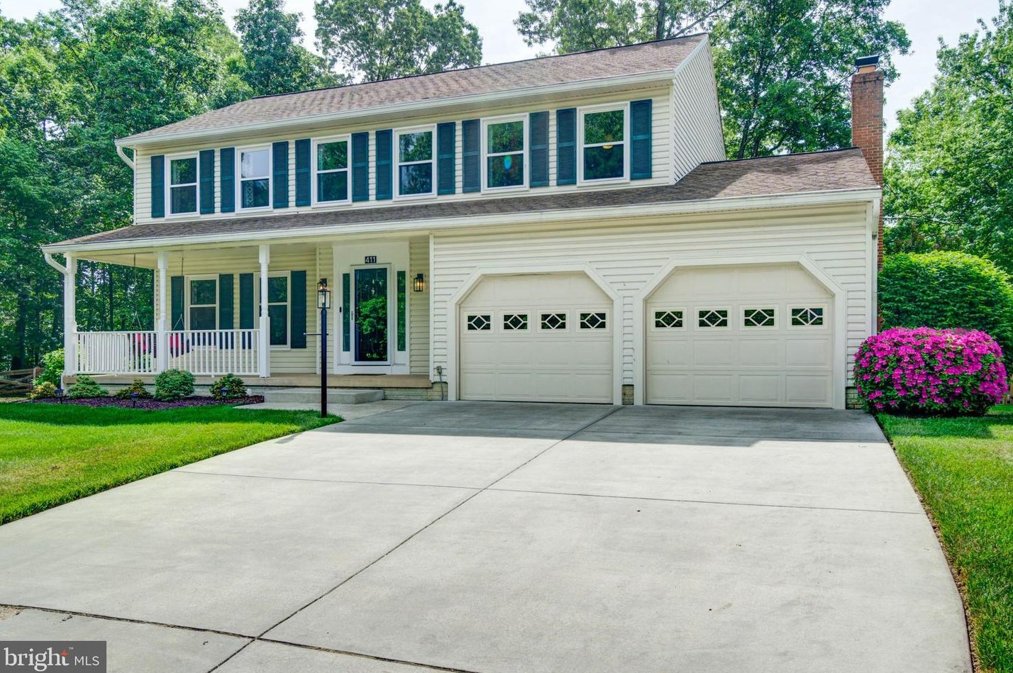 411 Tamarack Ln, Dulles VA  20164-2856 exterior