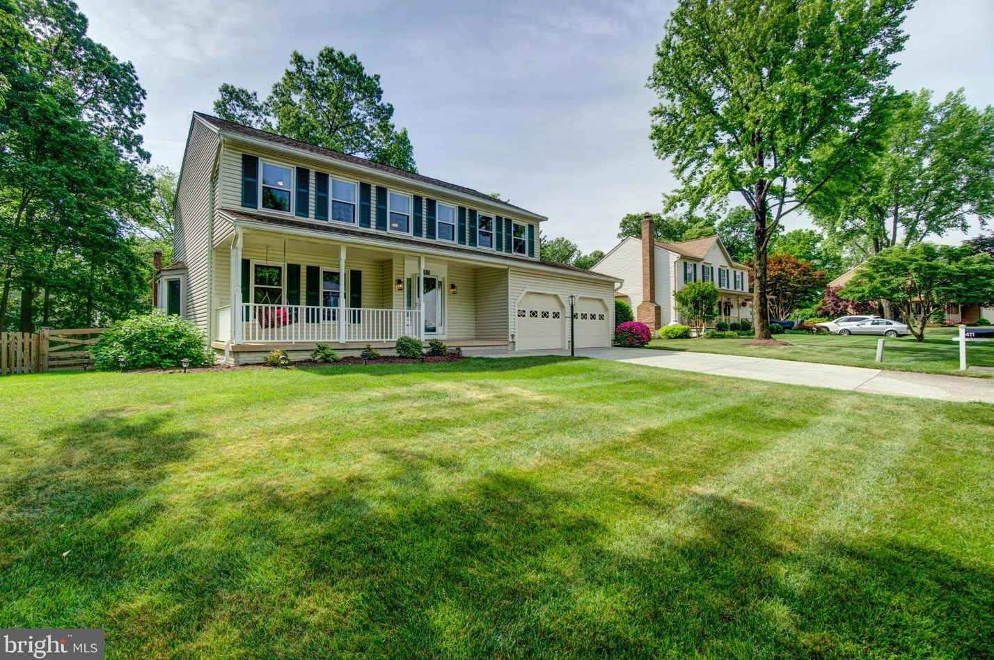 411 Tamarack Ln, Dulles VA  20164-2856 exterior