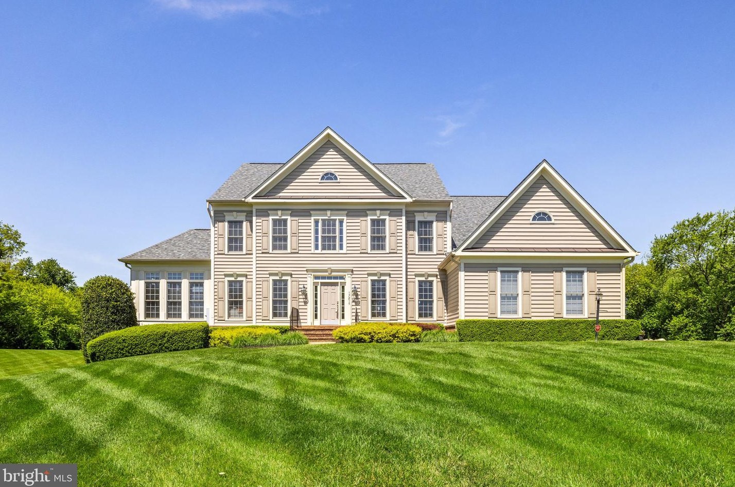 17215 Ivandale Rd, Hamilton, VA 20158