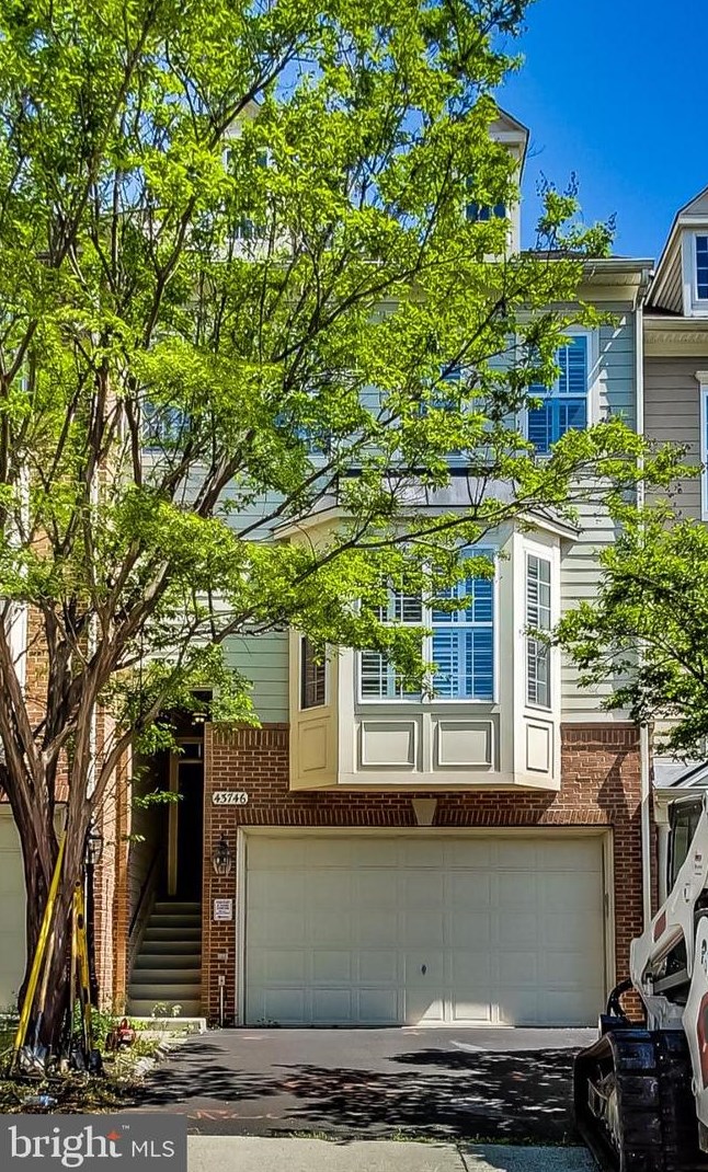 43746 Lees Mill Square, Leesburg, VA 20176