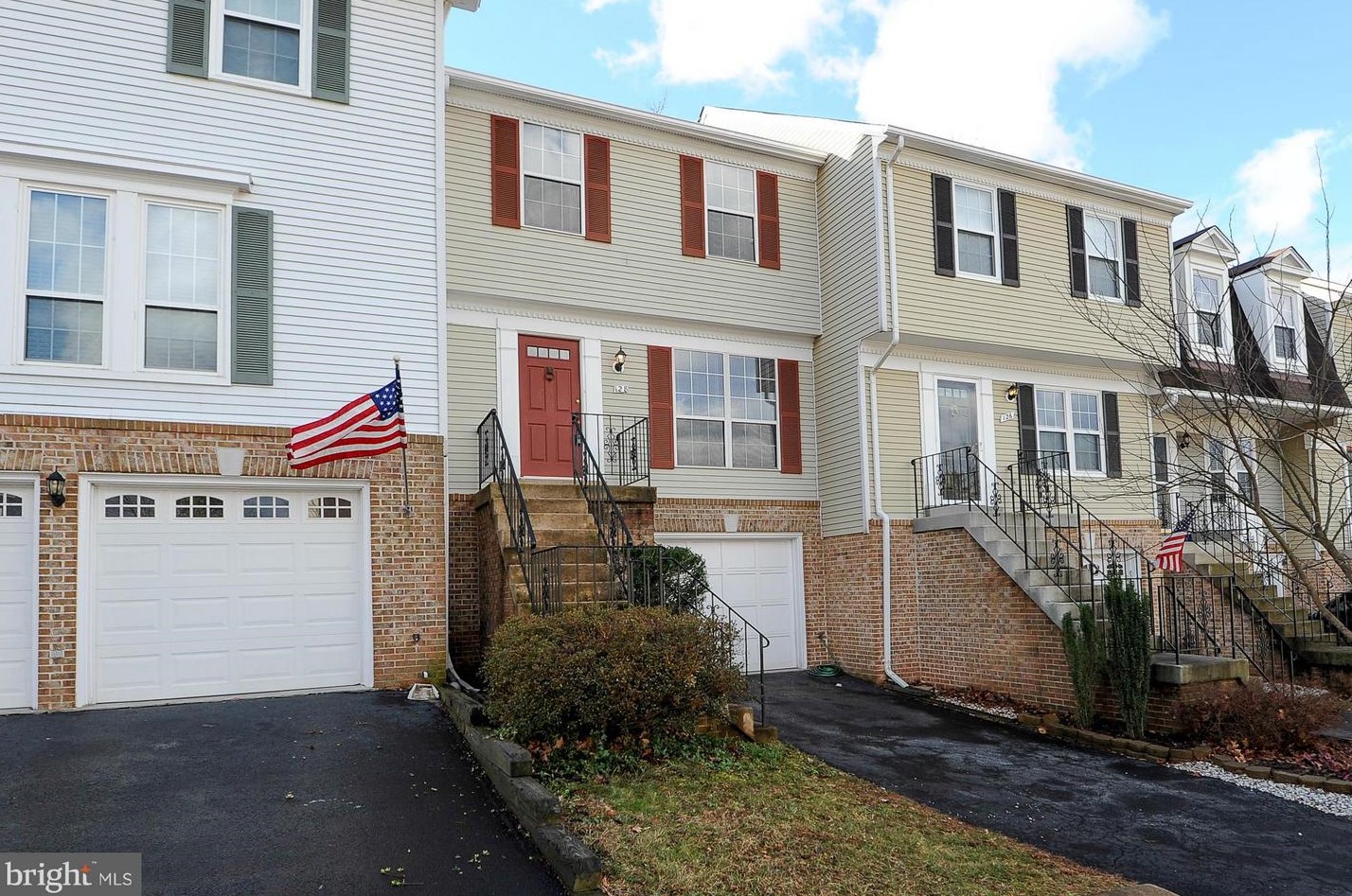 128 Sulgrave Ct, Dulles, VA 20165