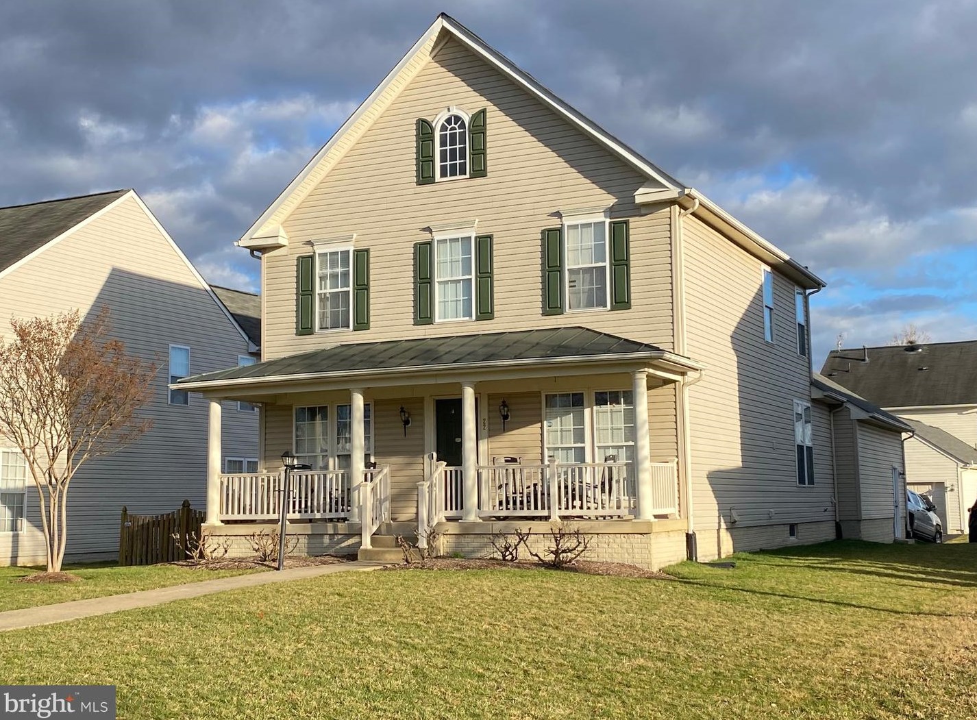 22 Lovett Dr, Lovettsville, VA 20180-8621