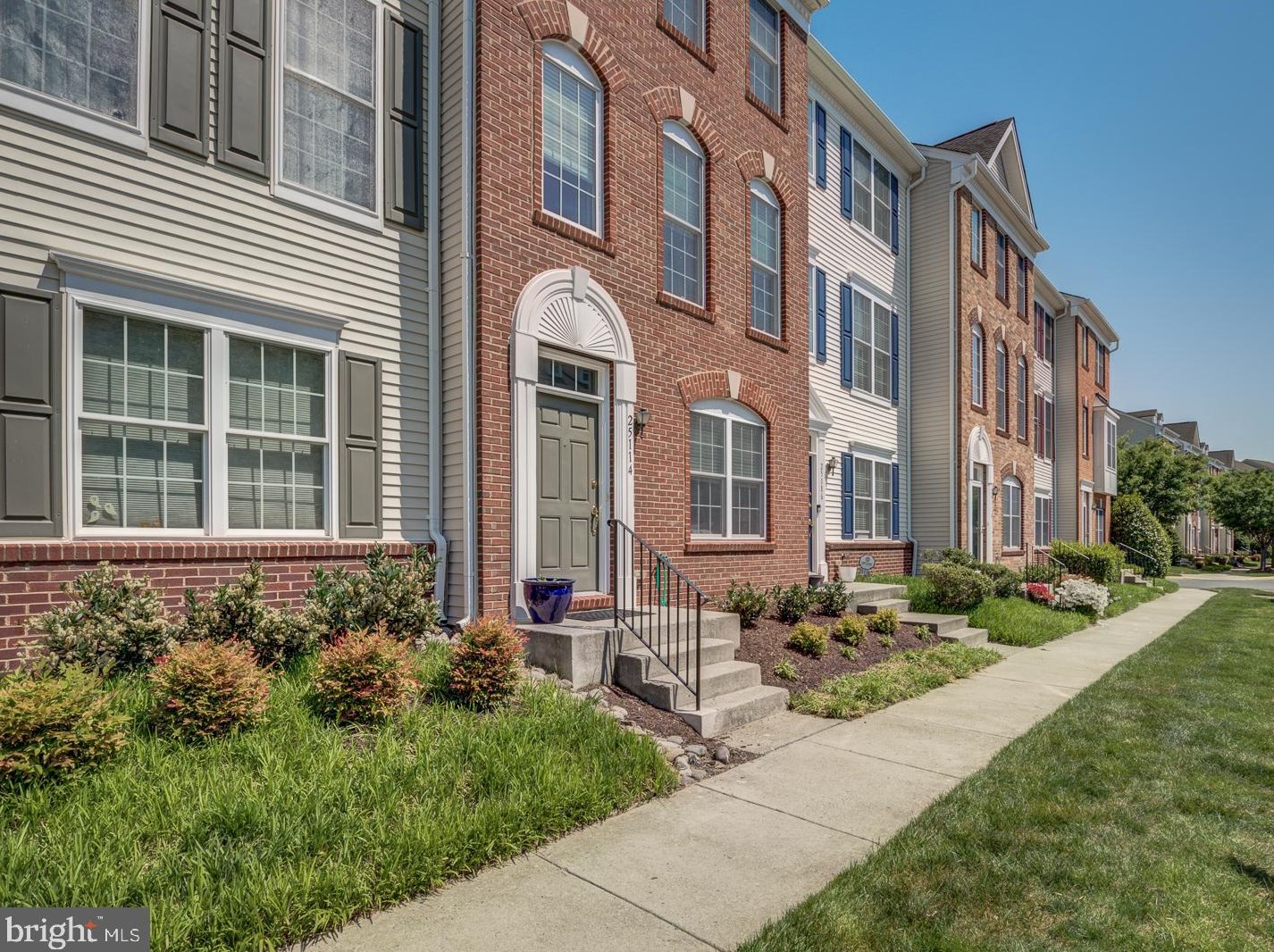 25114 Monteith Ter, Fairfax, VA 20152-6702