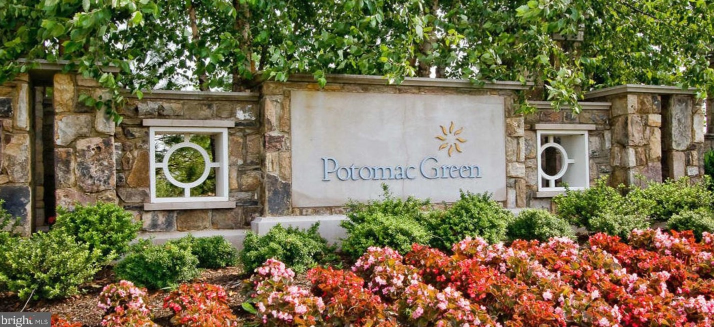 20620 Hope Spring Terrace #402, Ashburn, VA 20147