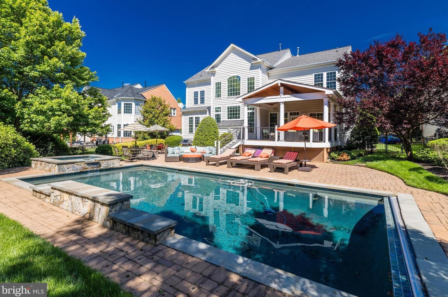 19103 Peaceful Stream Dr, Leesburg, VA 20176
