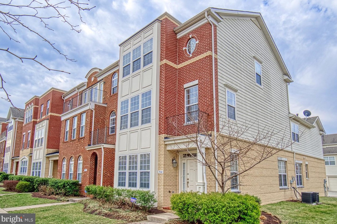 19348 Gardner View Sq, Leesburg, VA 20176