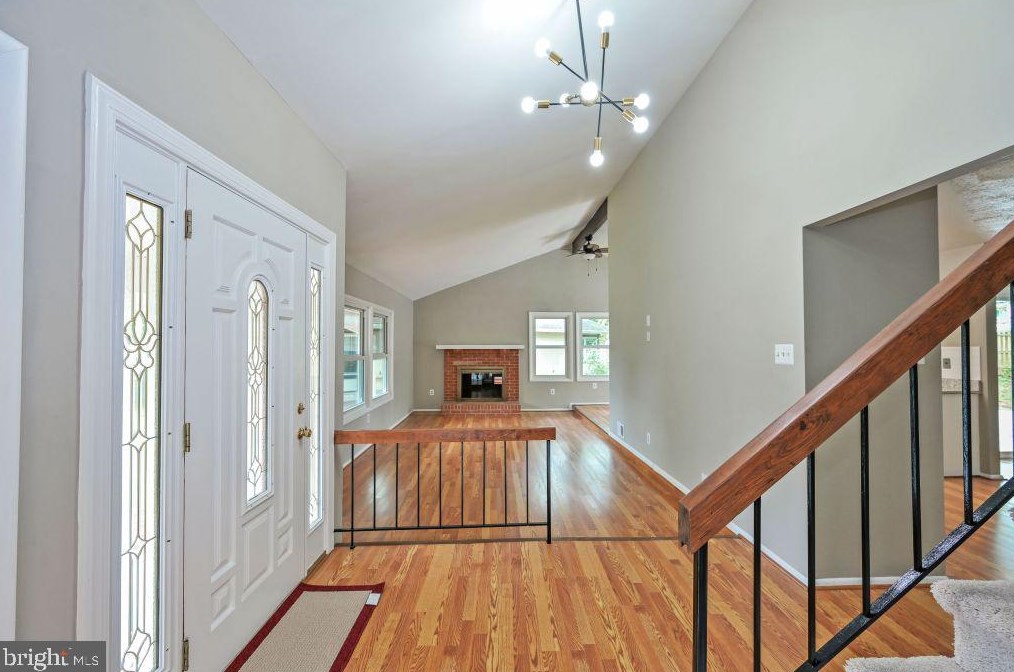 8 Rheims Ct, Dulles VA  20164-1114 exterior