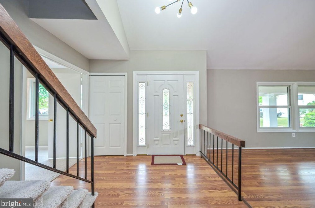8 Rheims Ct, Dulles VA  20164-1113 exterior