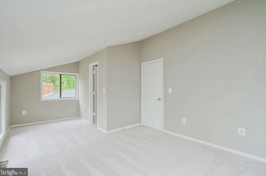 8 Rheims Ct, Dulles VA  20164-1114 exterior