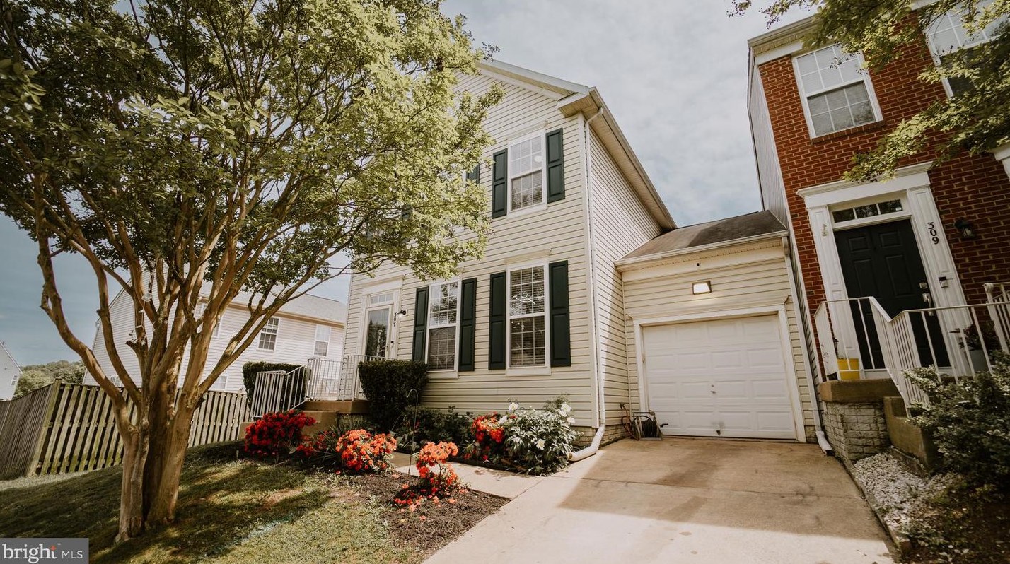 307 Ebaugh Dr Se, Leesburg, VA 20175