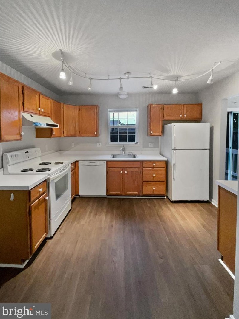 6 First St Sw, Leesburg, VA 20175
