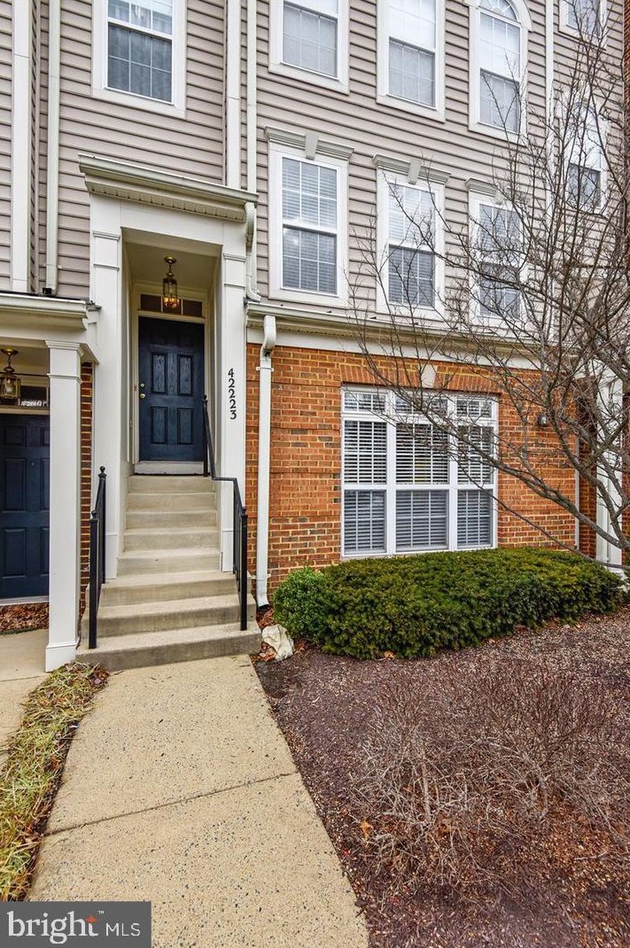 42223 Terrazzo Ter, Stone Ridge, VA 20105-2963