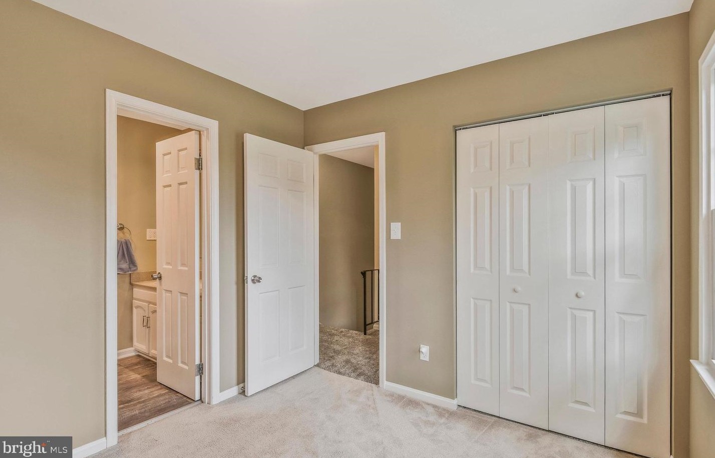 507 Vly Vw Ave, Leesburg VA 20175-2626 exterior