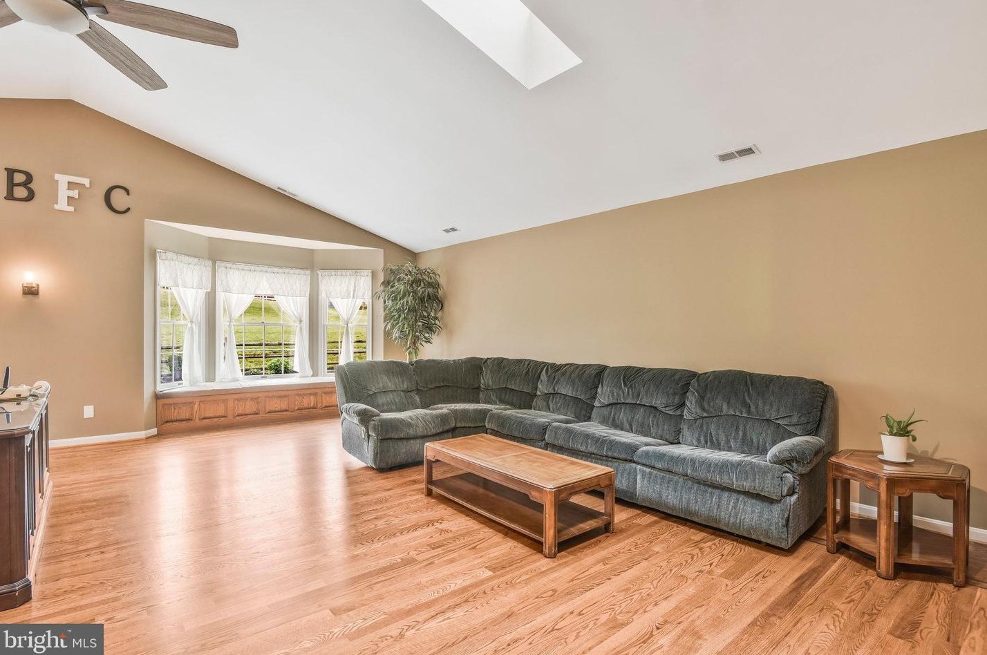 507 Vly Vw Ave, Leesburg VA 20175-2626 exterior