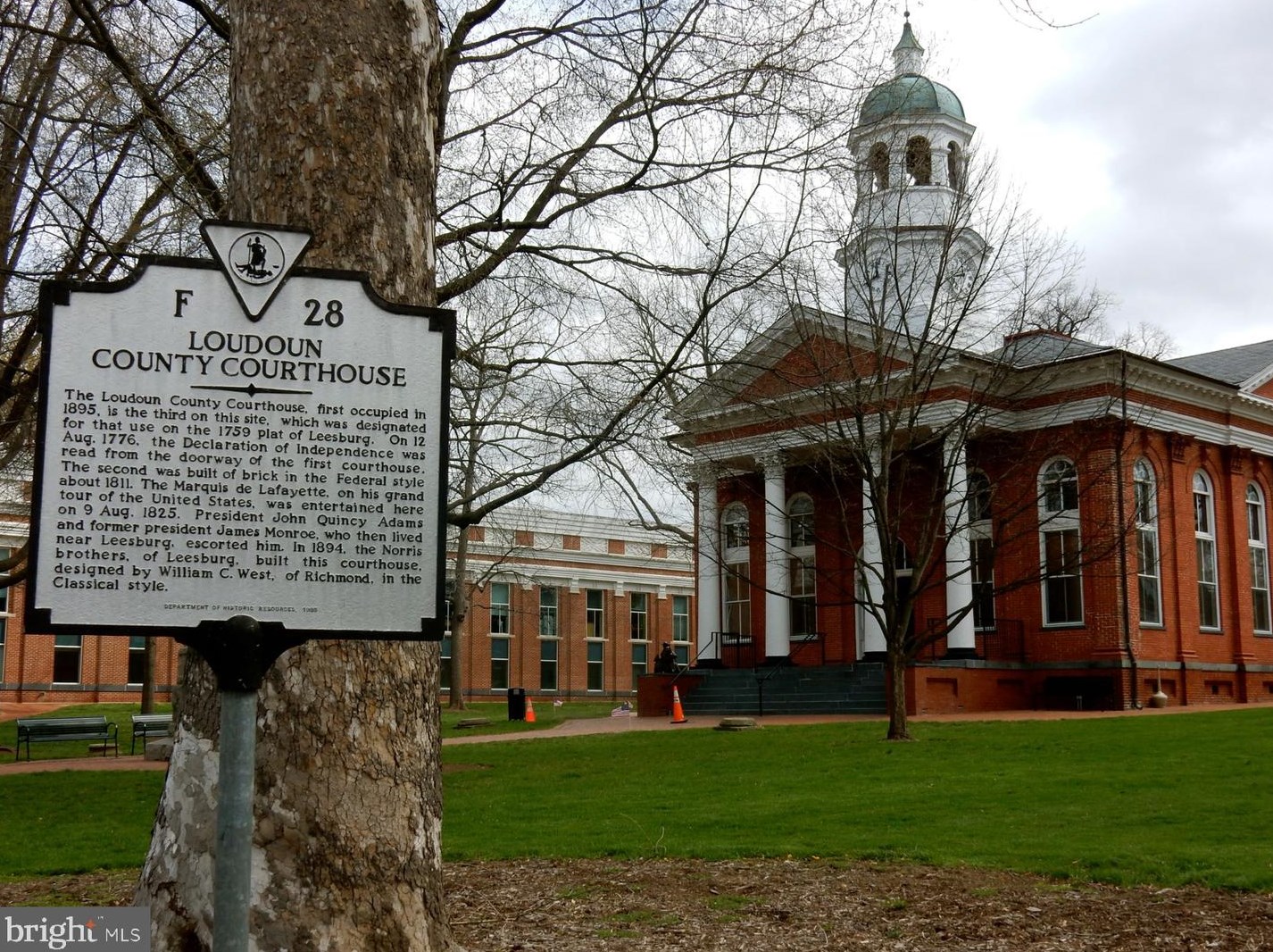 507 Vly Vw Ave, Leesburg VA 20175-2626 exterior