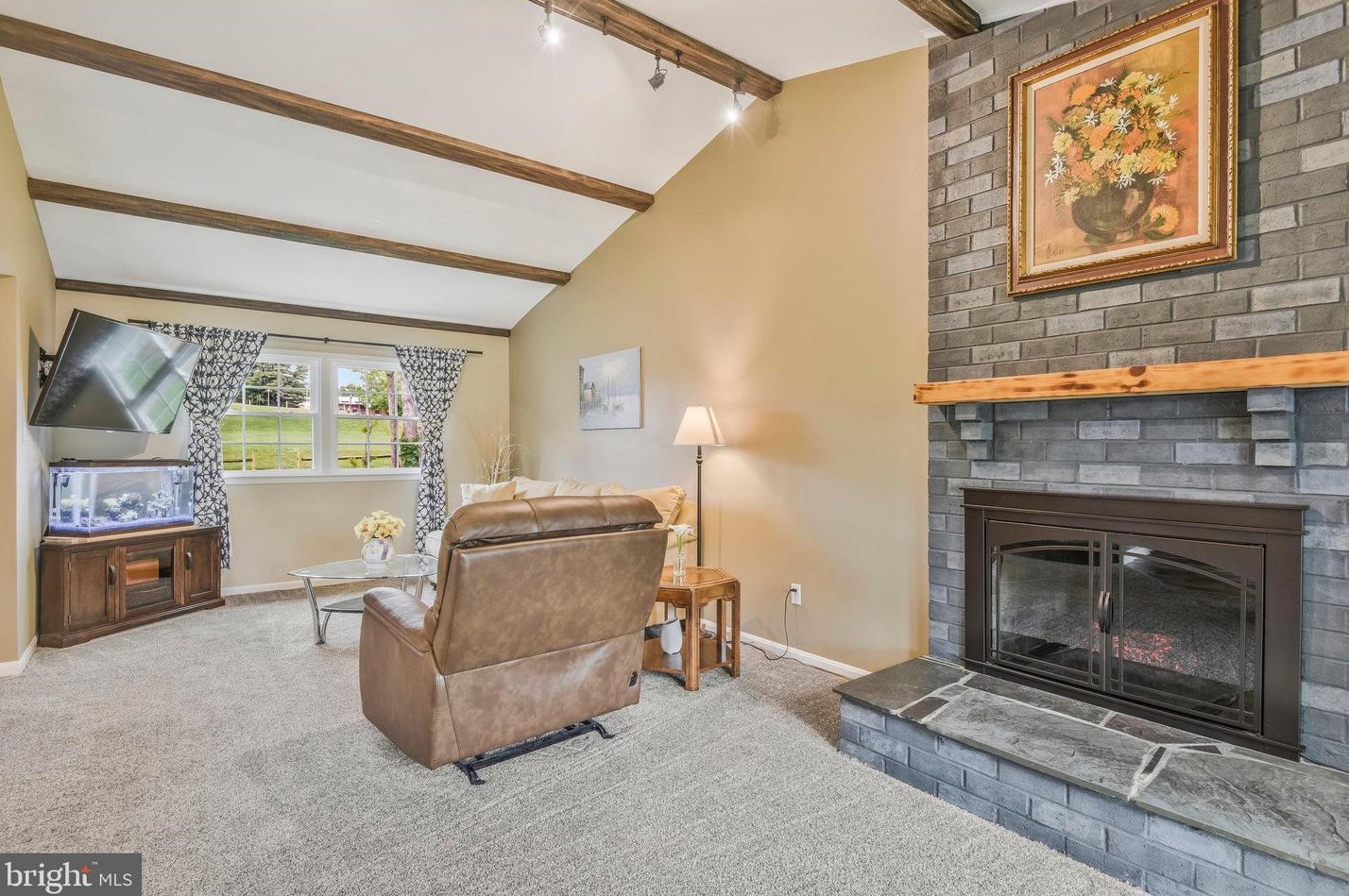 507 Vly Vw Ave, Leesburg VA 20175-2626 exterior