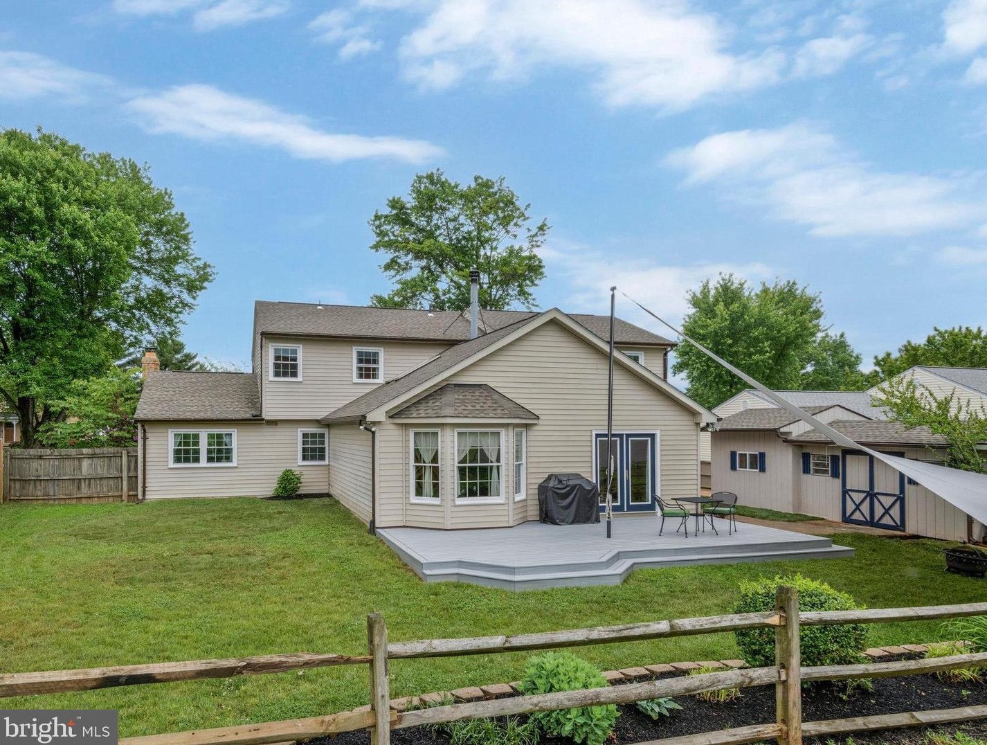 507 Vly Vw Ave, Leesburg VA 20175-2626 exterior