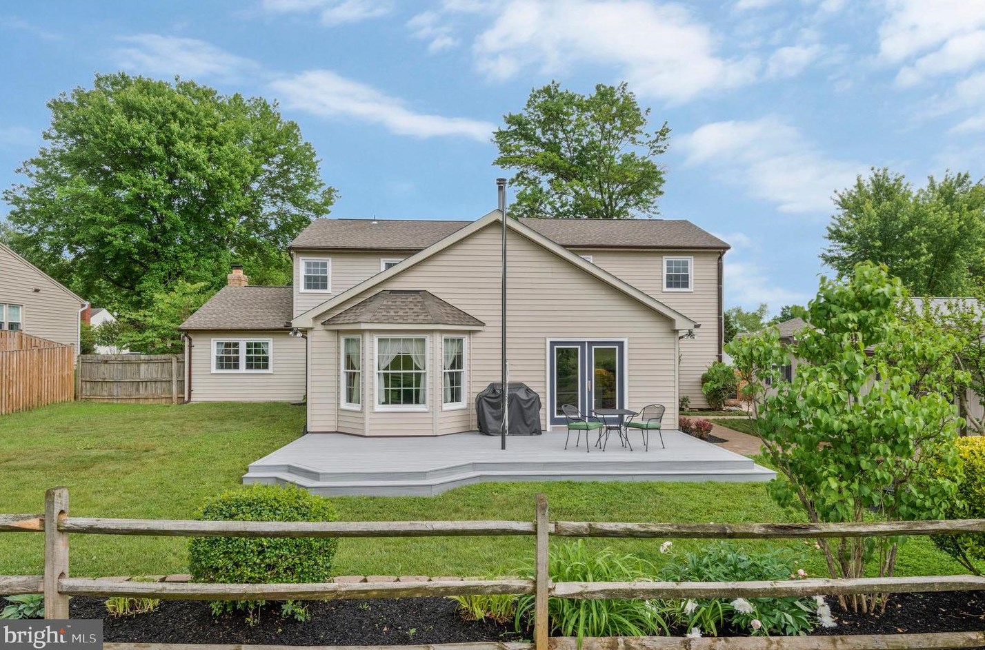 507 Vly Vw Ave, Leesburg VA 20175-2626 exterior