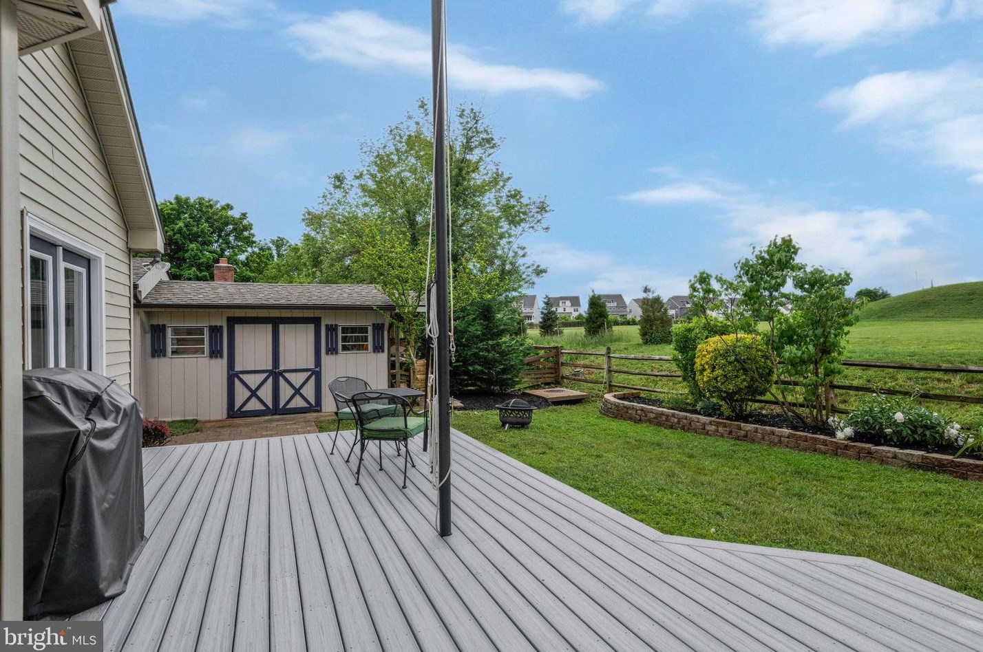 507 Vly Vw Ave, Leesburg VA 20175-2626 exterior