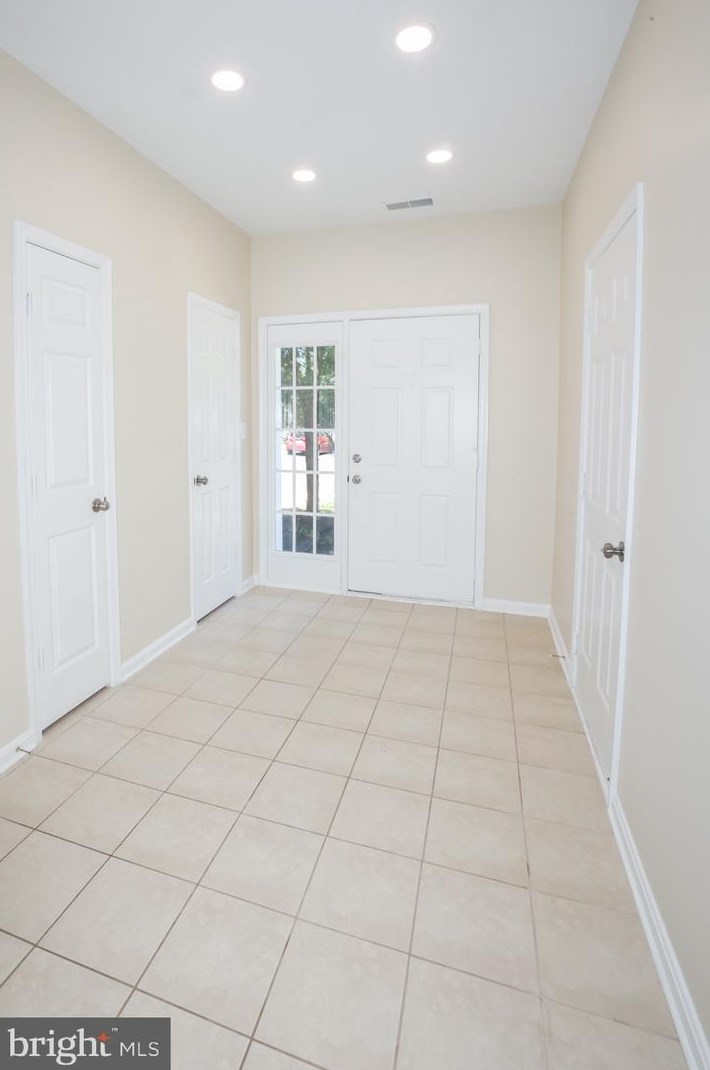 20581 Crestmont Terrace, Dulles, VA 20165