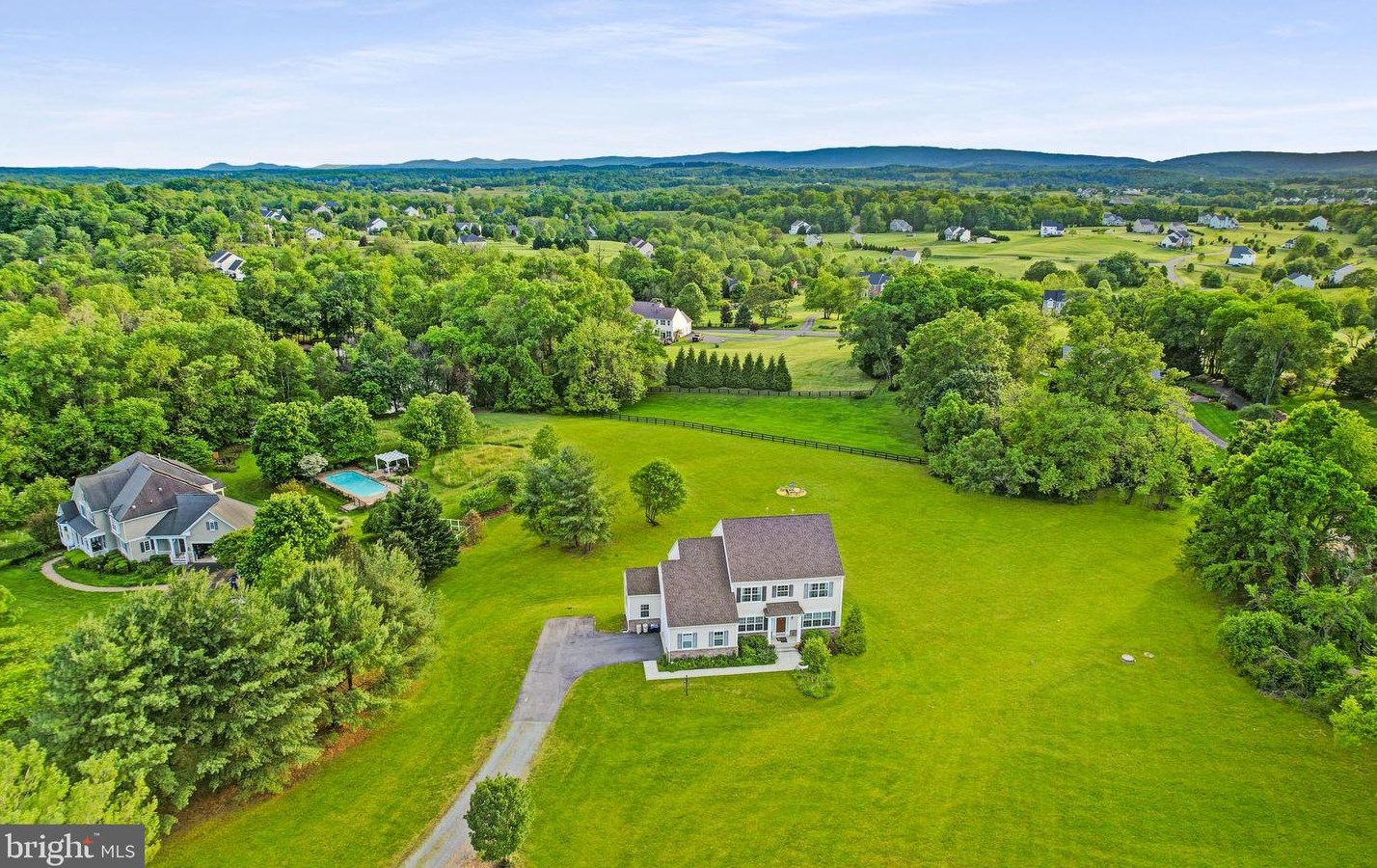 18083 Telegraph Springs Rd, Purcellville, VA 20132-4015
