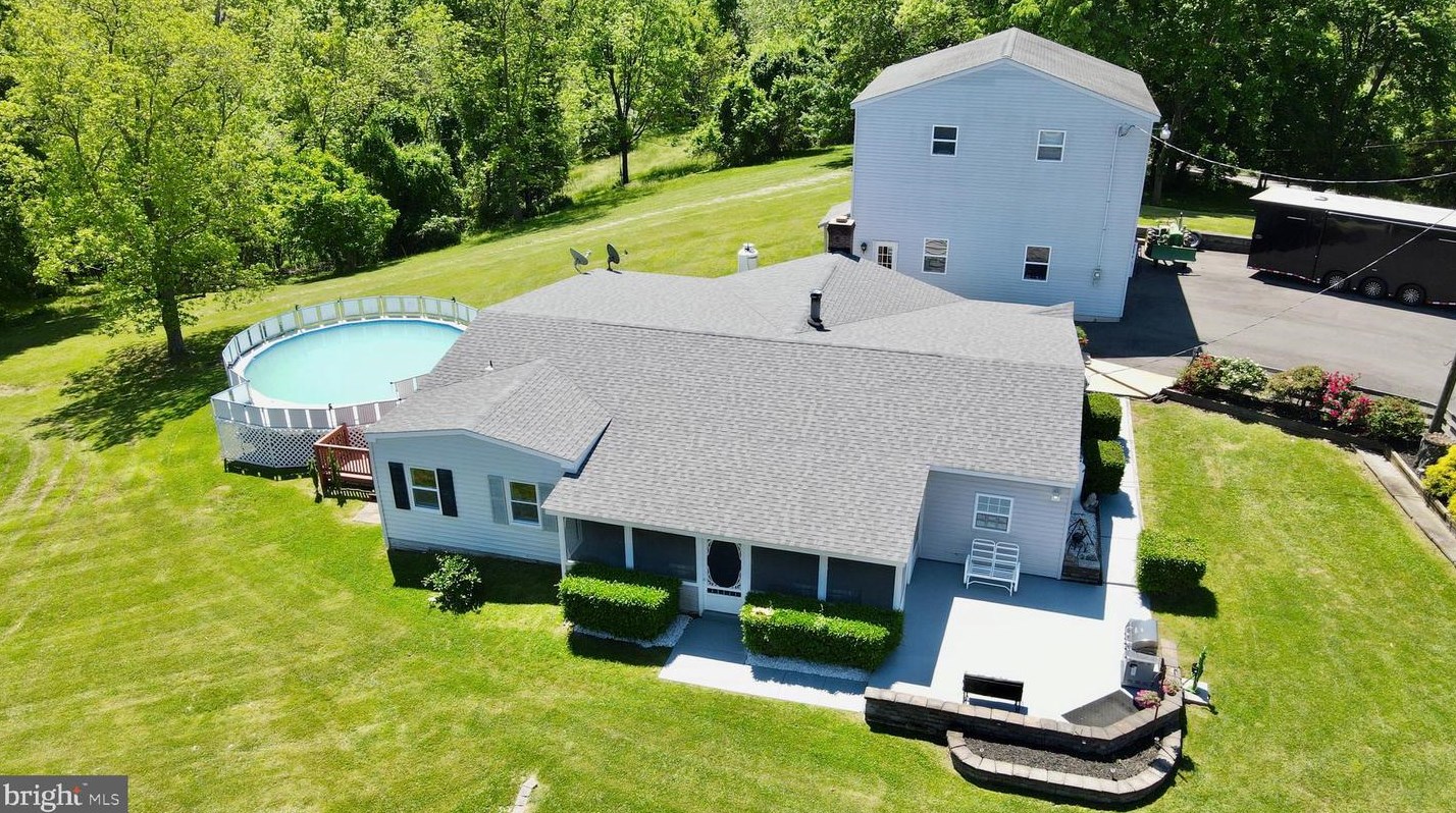 14736 Rose Hollow Ln, Waterford, VA 20197-1511