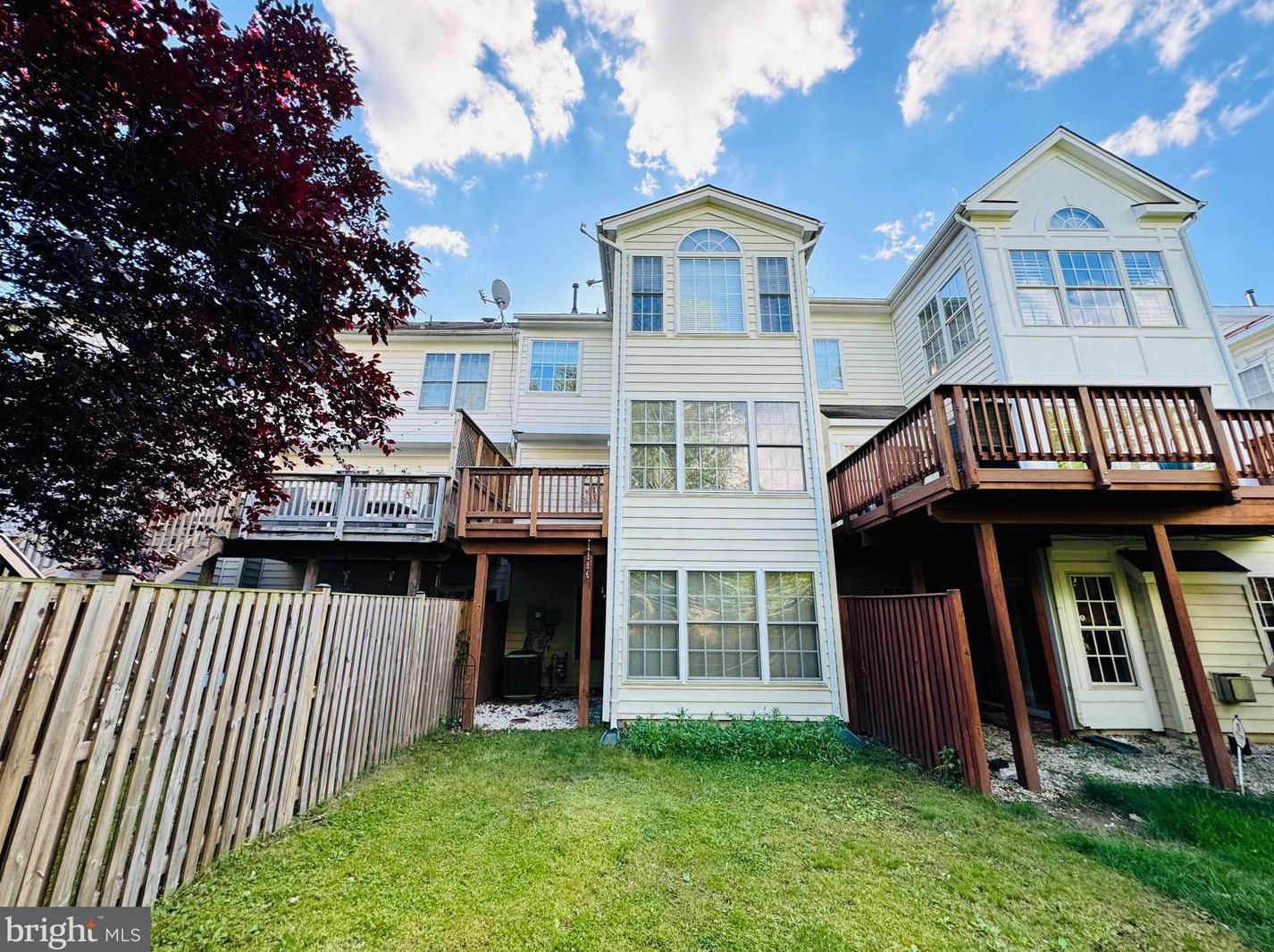 25228 Dunvegan Square, Fairfax, VA 20152